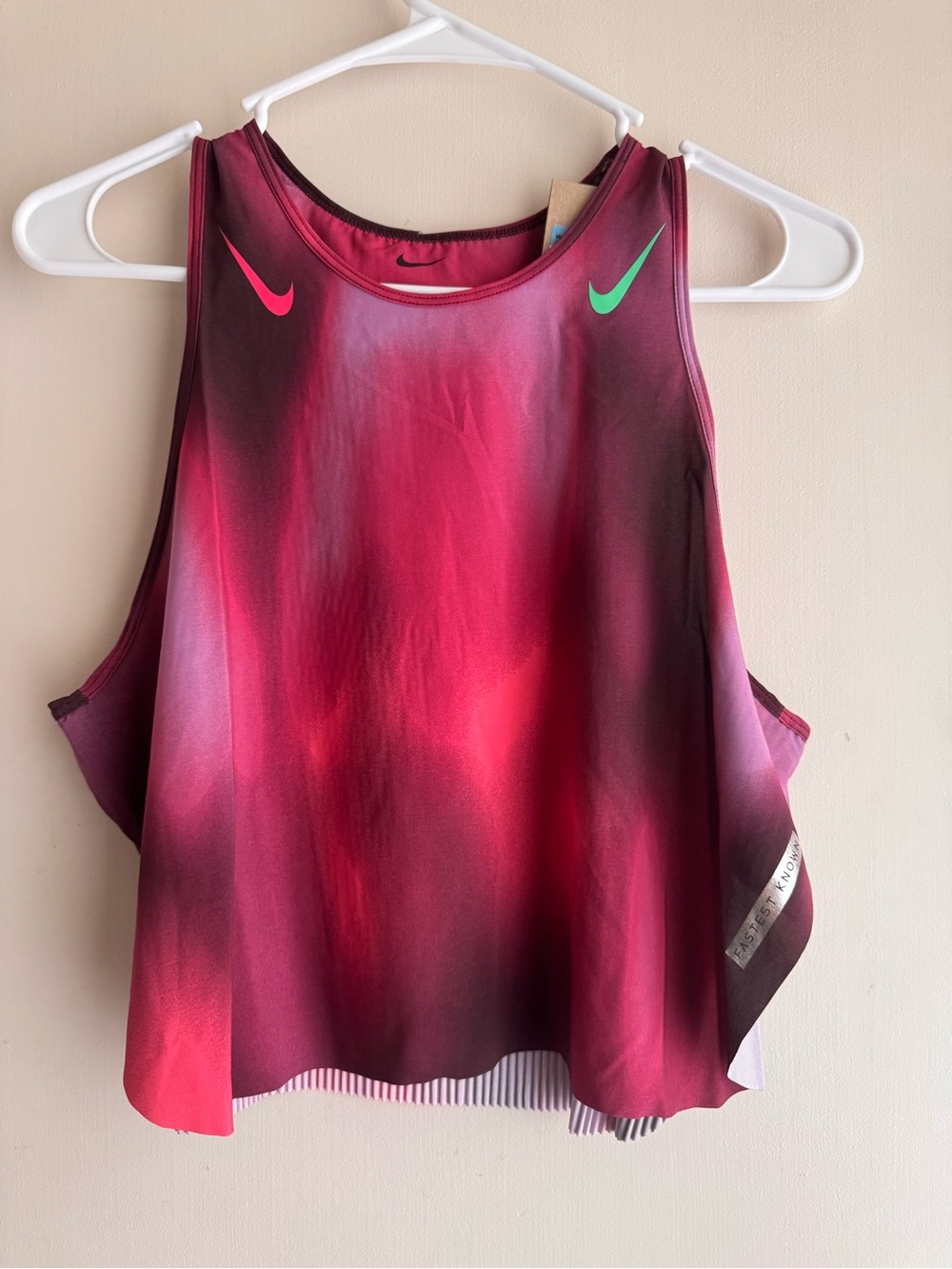 Nike AeroSwift Women's Dri-FIT ADV “Faith Kipyegon” Cropped Running top
